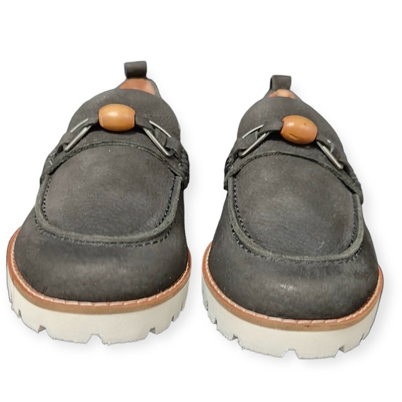 Gentle Souls by Kenneth Cole Eugene Beaded Bit-Trim Slip-On Loafers - Picture 4 of 9